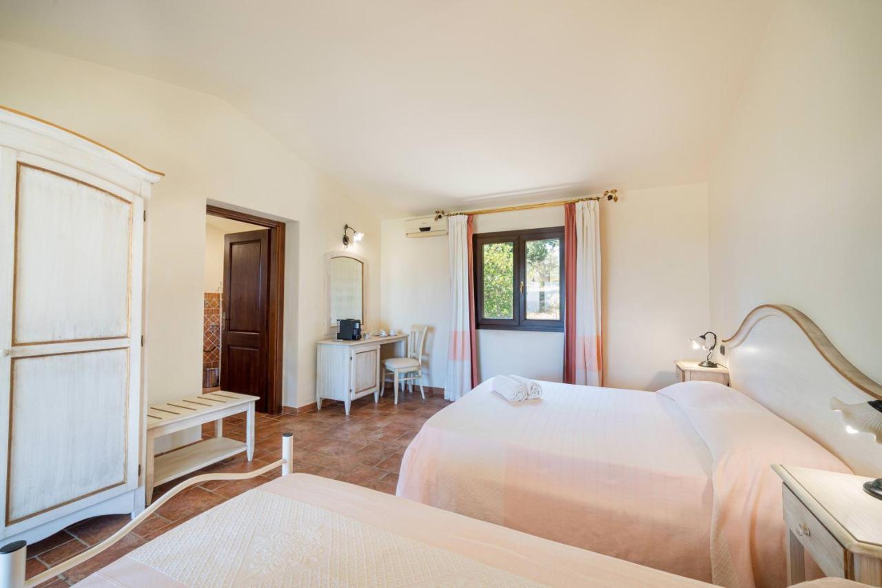 Borgo Alba Barona Turismo Rurale Golfo Aranci Ngoại thất bức ảnh